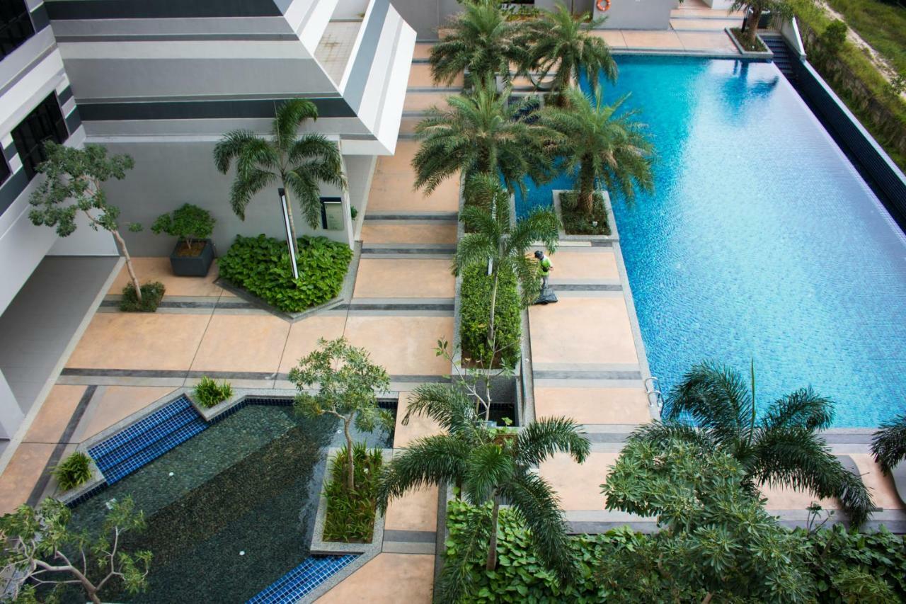 נוסג'יה Ashton Meridin Suites מראה חיצוני תמונה